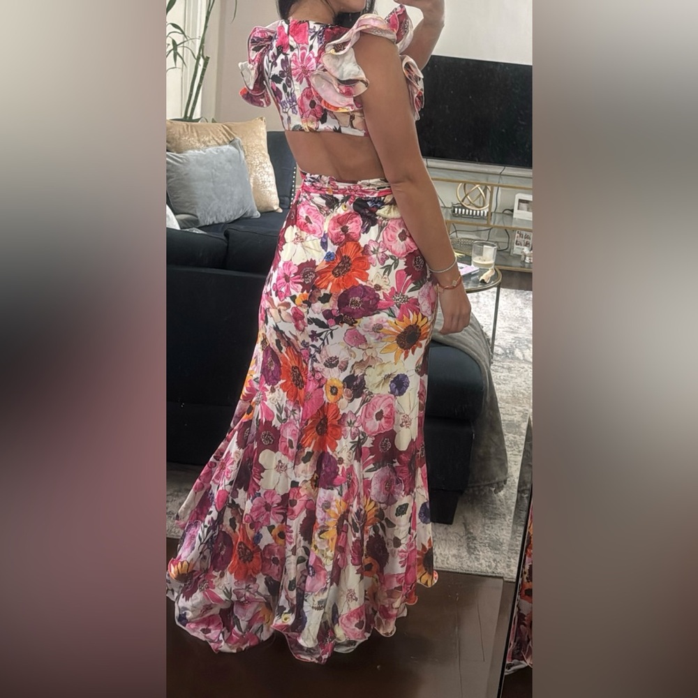 Mac Duggal Floral Gown - Picture 5 of 6